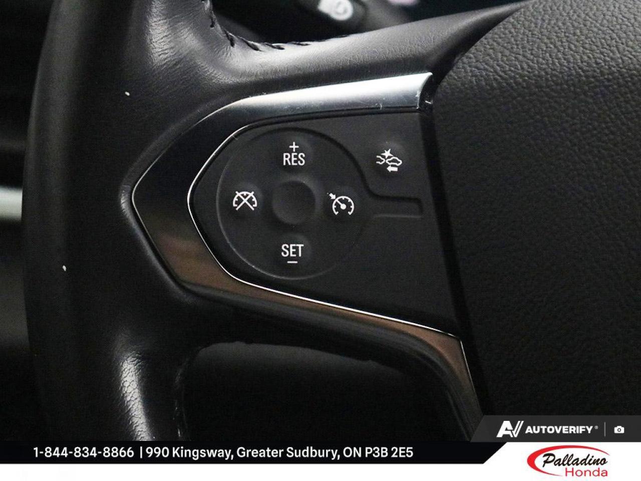 2022 Chevrolet Traverse LT Cloth Photo