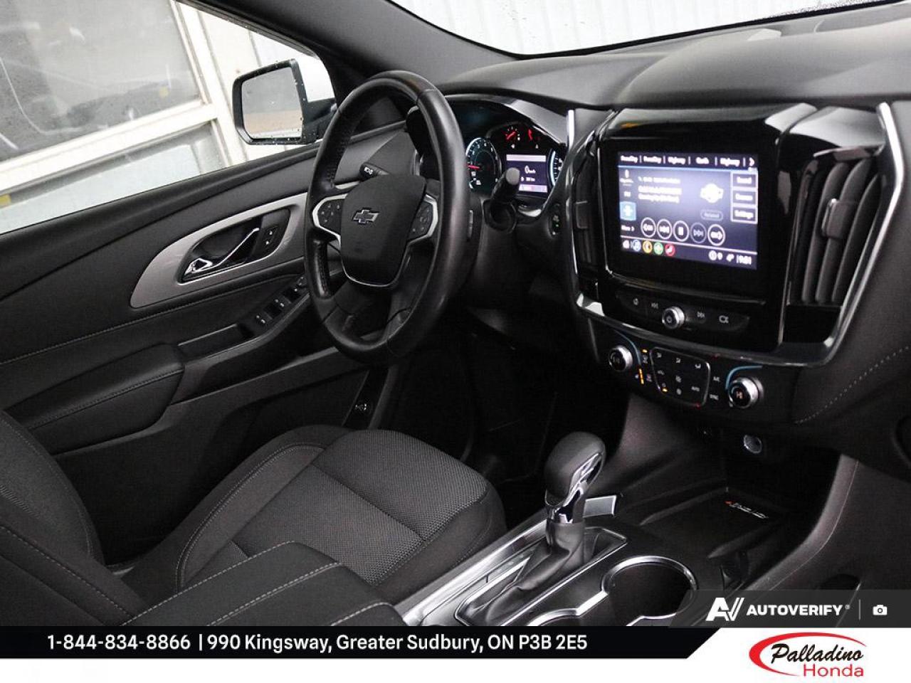 2022 Chevrolet Traverse LT Cloth Photo