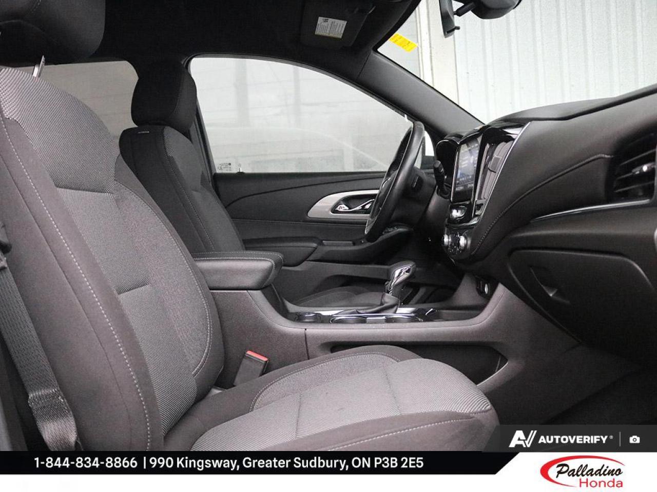 2022 Chevrolet Traverse LT Cloth Photo