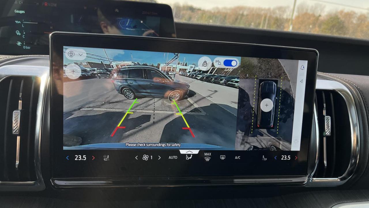 2025 Ford Expedition Platinum Max Photo