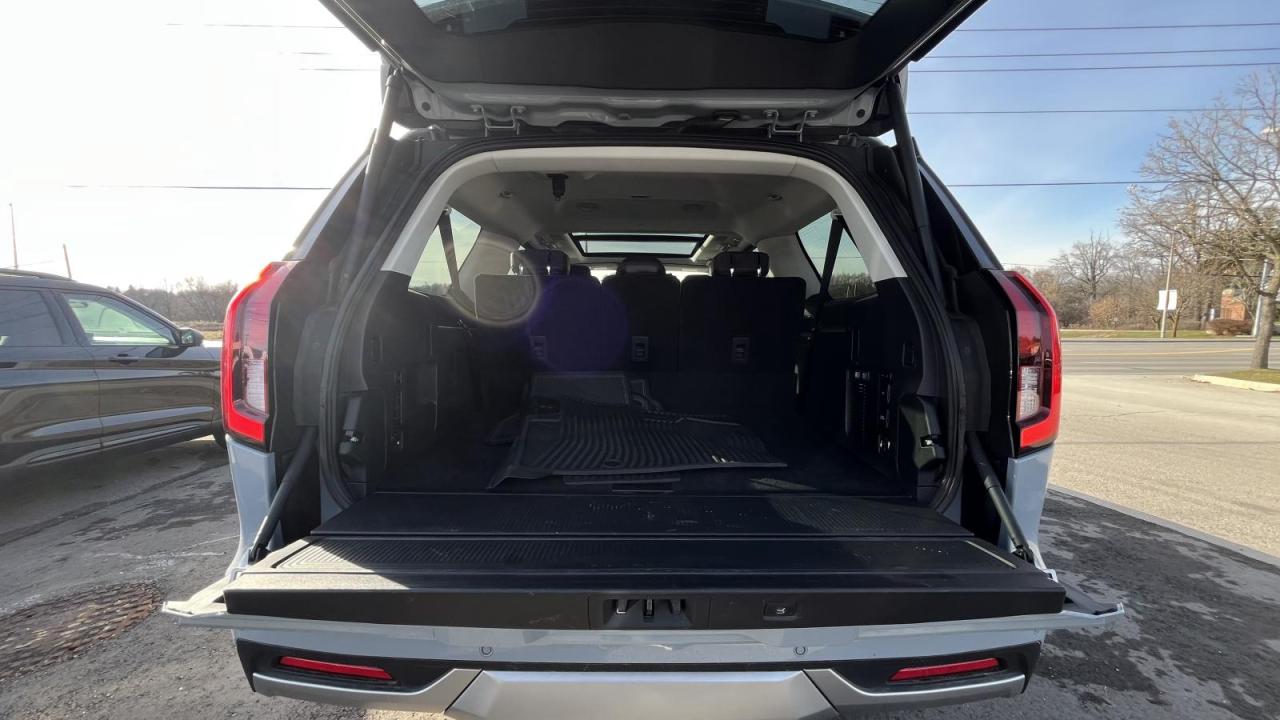 2025 Ford Expedition Platinum Max Photo