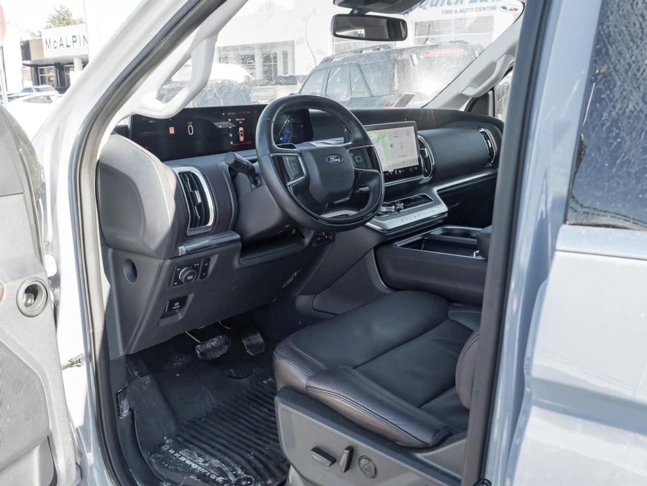 2025 Ford Expedition Platinum Max Photo