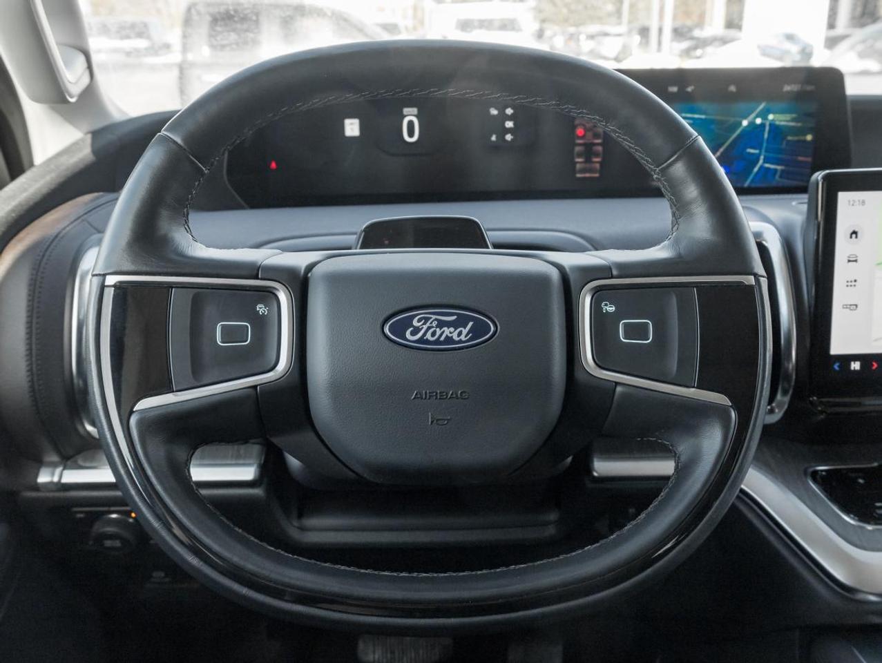 2025 Ford Expedition Platinum Max Photo