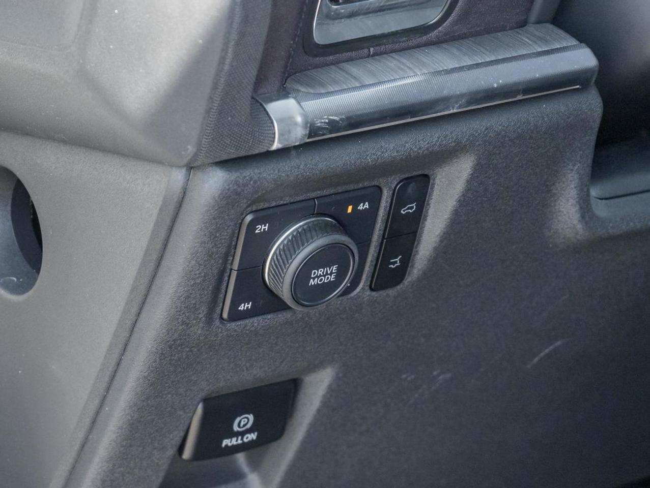 2025 Ford Expedition Platinum Max Photo