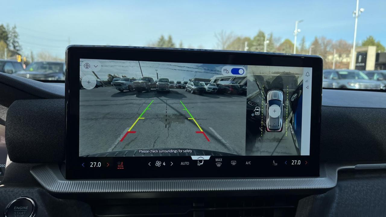 2025 Ford Explorer Platinum Photo