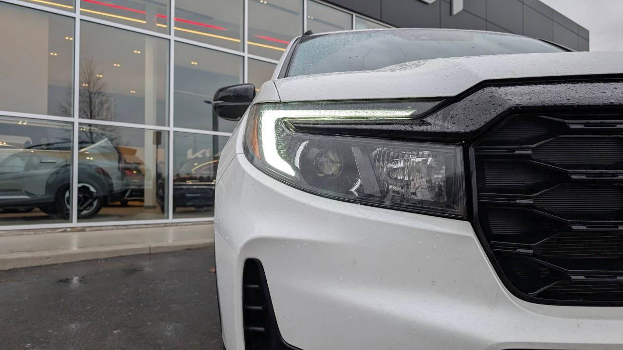 2022 Honda Passport Touring AWD Photo2