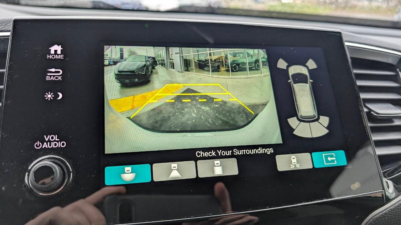 2022 Honda Passport Touring AWD Photo