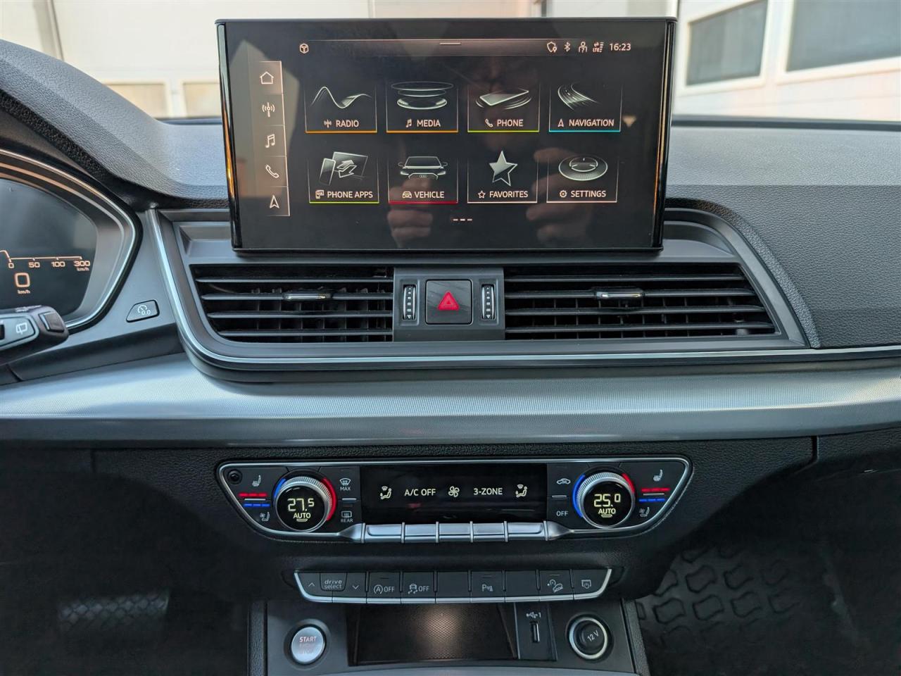 2023 Audi Q5 TECHNIK QTRO - NAVI - PANO ROOF - 360 CAMERA