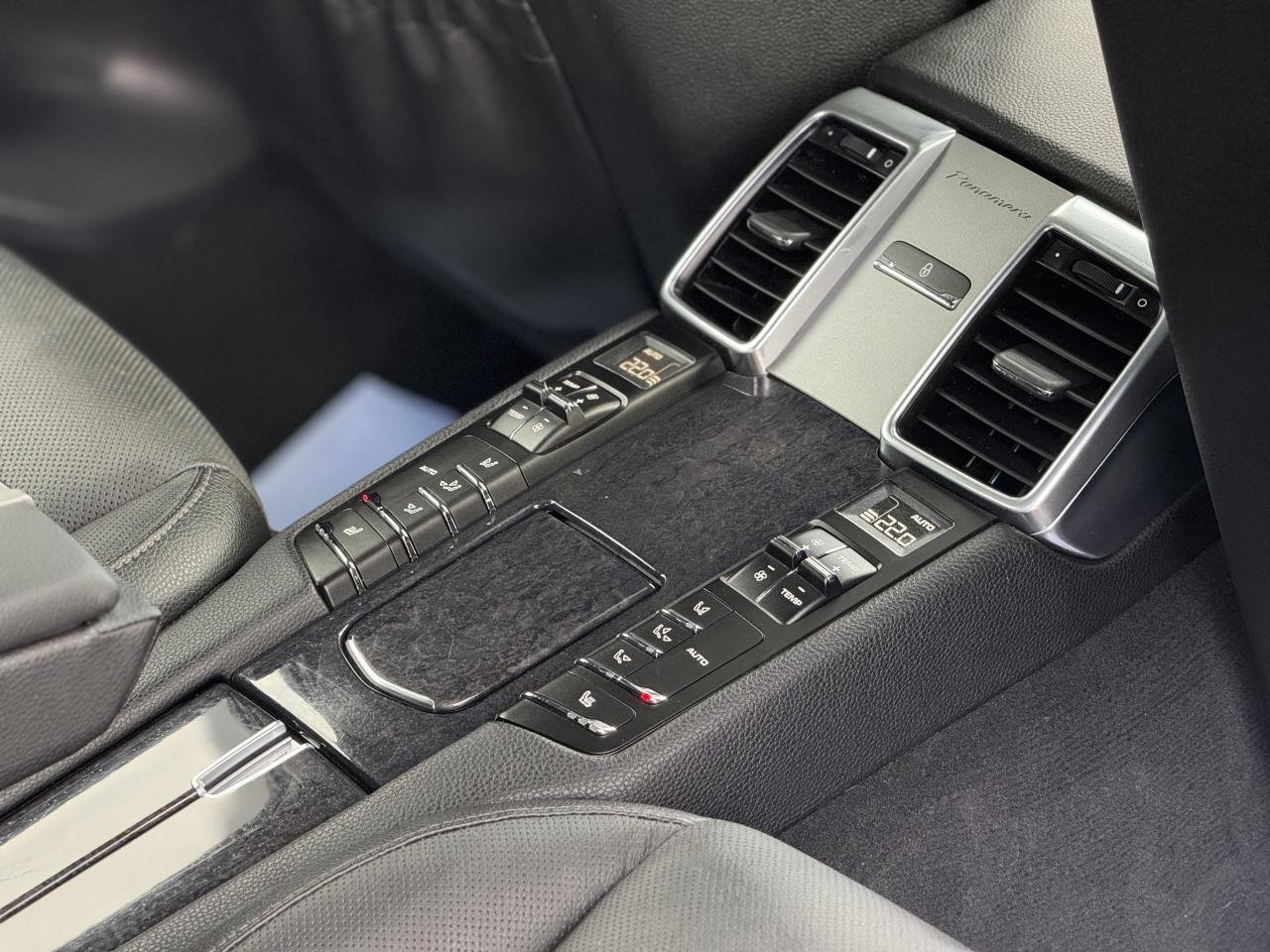 2014 Porsche Panamera 4S | SUNROOF | NAVI | LOADED Photo