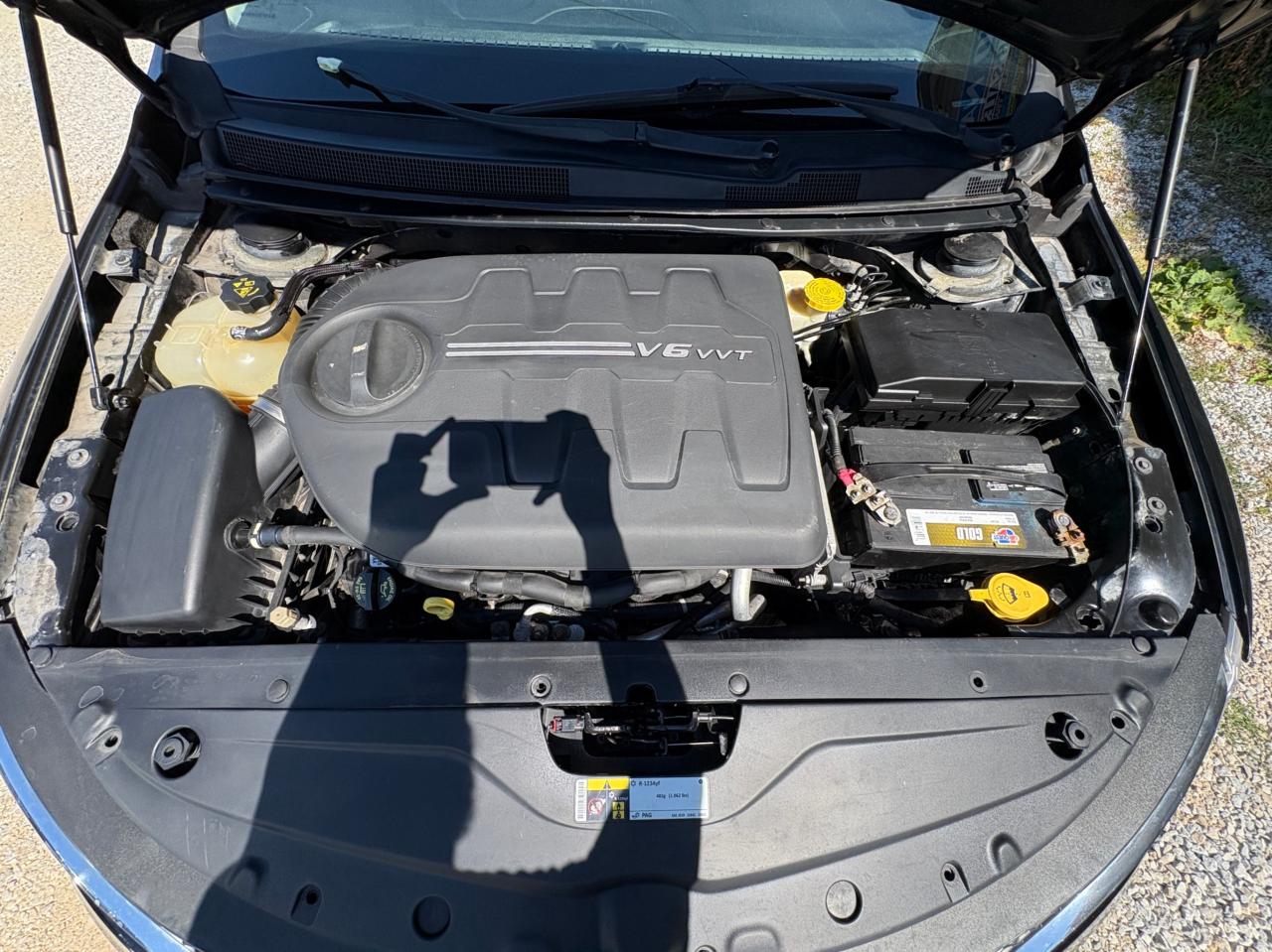 2015 Chrysler 200 C Limited, FULLY LOADED, with Safety and 1 year $2,000 per-claim limit Warranty. Financing Available Photo