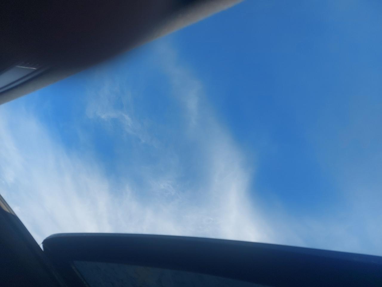 2023 Volkswagen Tiguan Highline R-line Photo