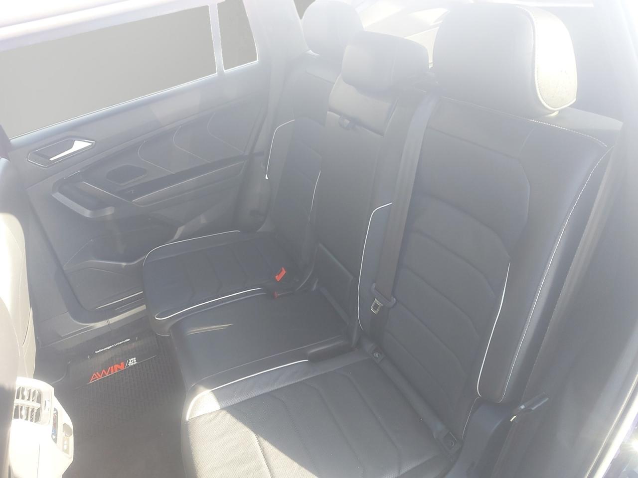 2023 Volkswagen Tiguan Highline R-line Photo