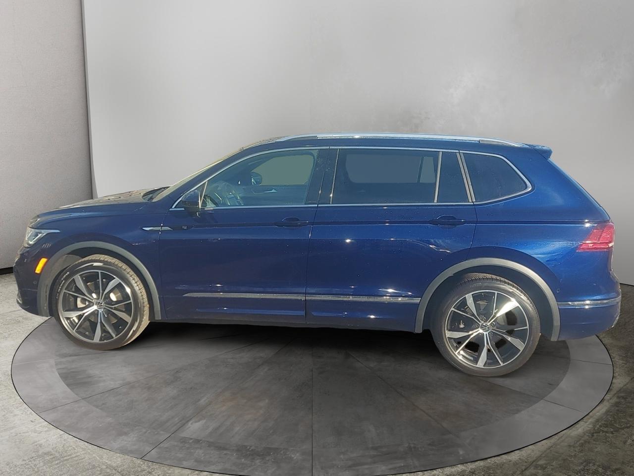 2023 Volkswagen Tiguan Highline R-line Photo