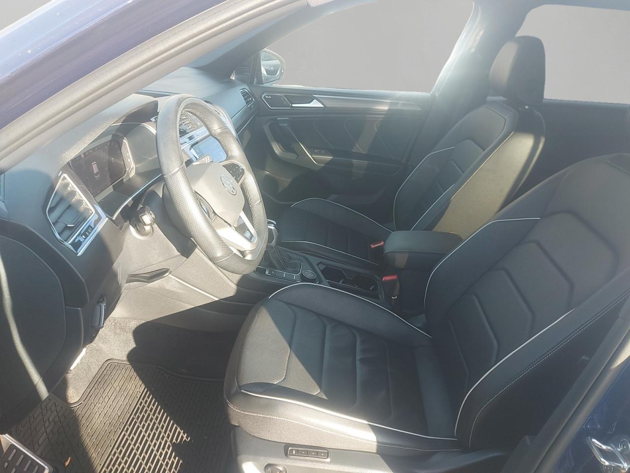 2023 Volkswagen Tiguan Highline R-line Photo