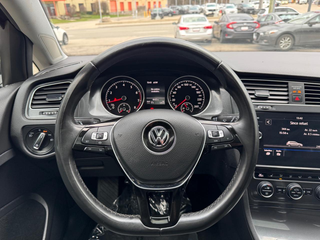 2019 Volkswagen Golf 1.4 TSI Comfortline Manual | Leather | Sunroof | Backup Camera | Heated Seats Photo