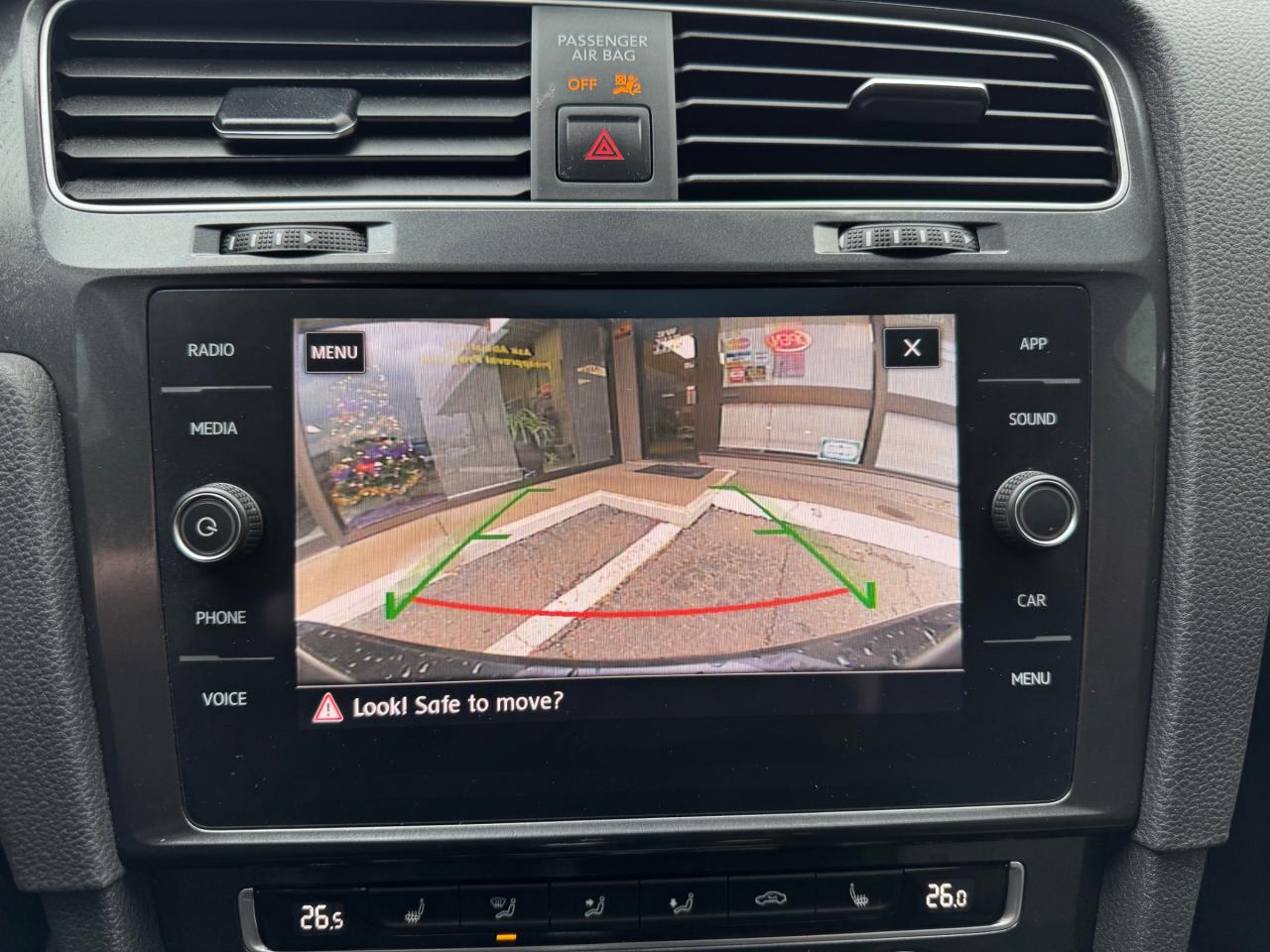 2019 Volkswagen Golf 1.4 TSI Comfortline Manual | Leather | Sunroof | Backup Camera | Heated Seats Photo