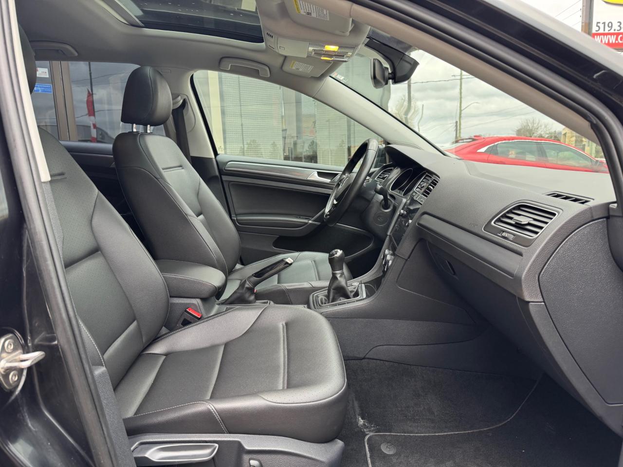 2019 Volkswagen Golf 1.4 TSI Comfortline Manual | Leather | Sunroof | Backup Camera | Heated Seats Photo