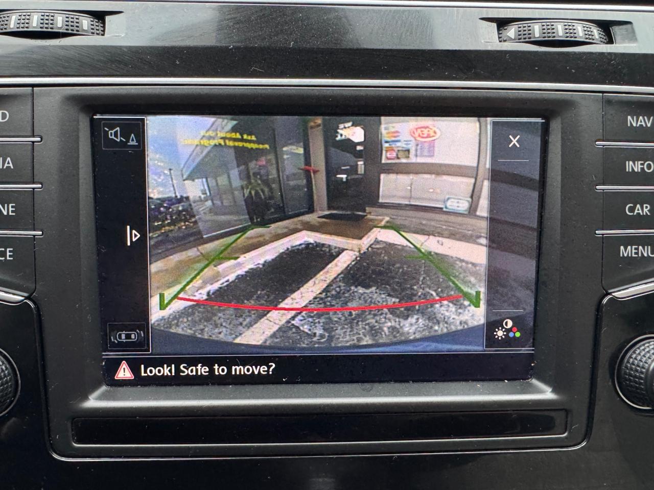 2017 Volkswagen Golf Sportwagen 1.8 TSI Highline AWD | LOADED | ONE OWNER | DEALER SERVICED Photo