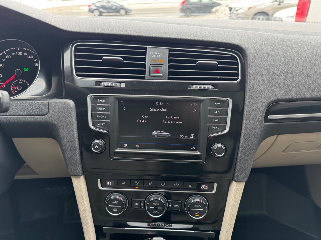 2017 Volkswagen Golf Sportwagen 1.8 TSI Highline AWD | LOADED | ONE OWNER | DEALER SERVICED Photo