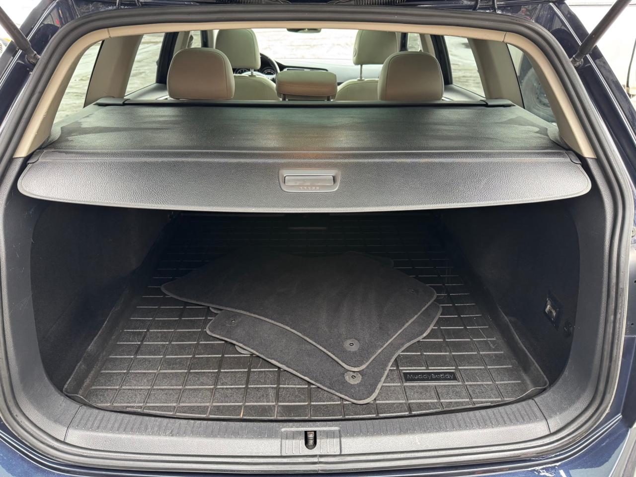 2017 Volkswagen Golf Sportwagen 1.8 TSI Highline AWD | LOADED | ONE OWNER | DEALER SERVICED Photo