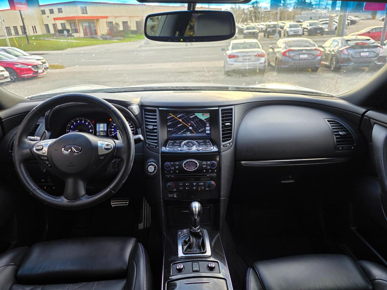 2017 Infiniti QX70 Sport Accident Free | Last Model Year | LOW KMS Photo