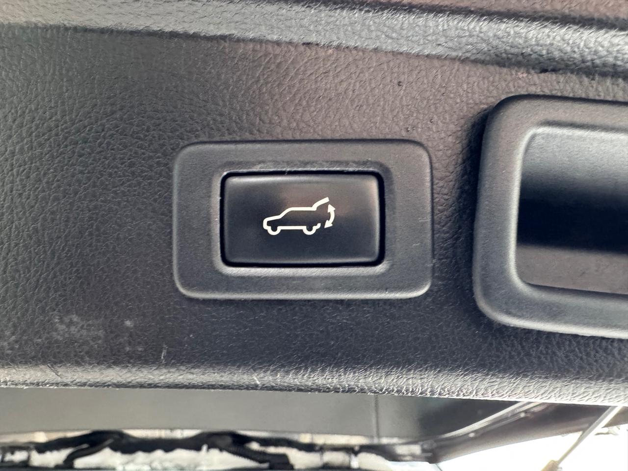 2015 Subaru Forester 2.5i Touring Package Manual | Sunroof | Backup Camera | Heated Seats Photo