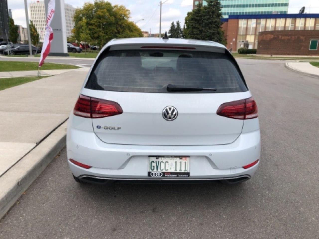 2019 Volkswagen Golf e-Golf Comfortline Dealer Serviced | Navigation | Leather Photo