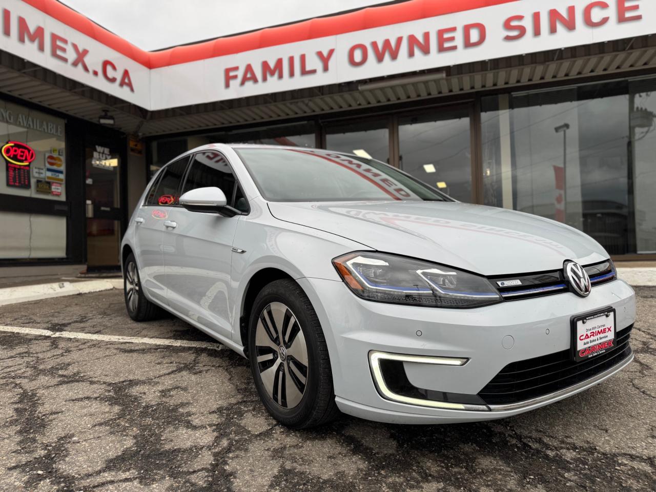 2019 Volkswagen Golf e-Golf Comfortline Dealer Serviced | Navigation | Leather Photo