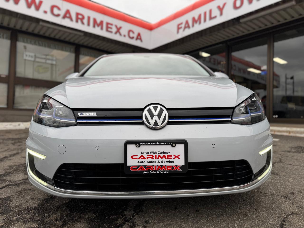 2019 Volkswagen Golf e-Golf Comfortline Dealer Serviced | Navigation | Leather Photo