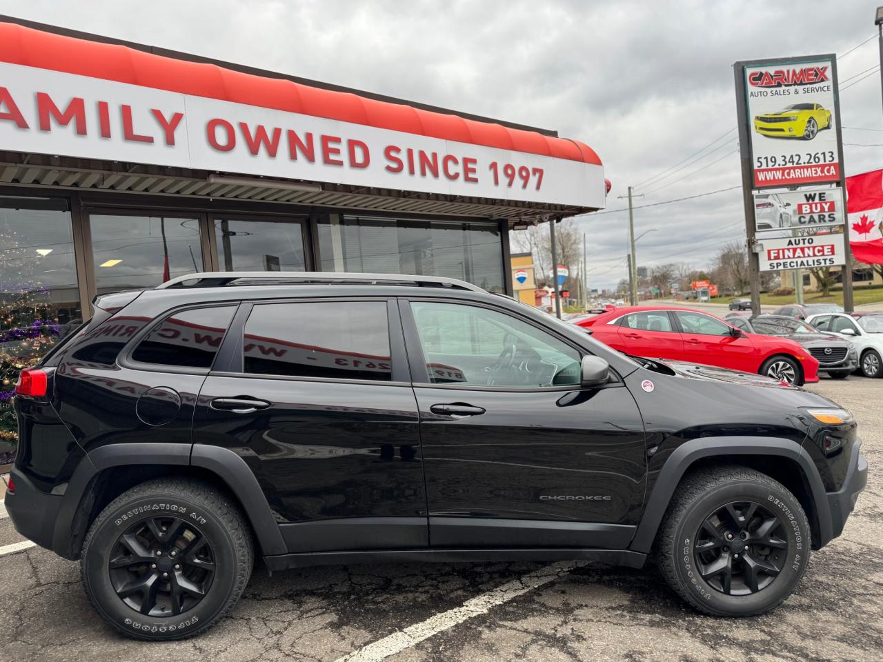 2017 Jeep Cherokee Trailhawk **SALE PENDING** Photo