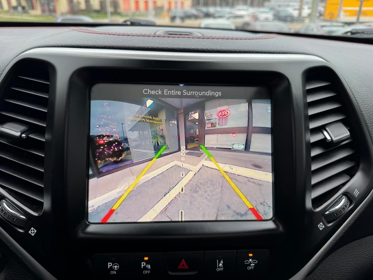 2017 Jeep Cherokee Trailhawk **SALE PENDING** Photo