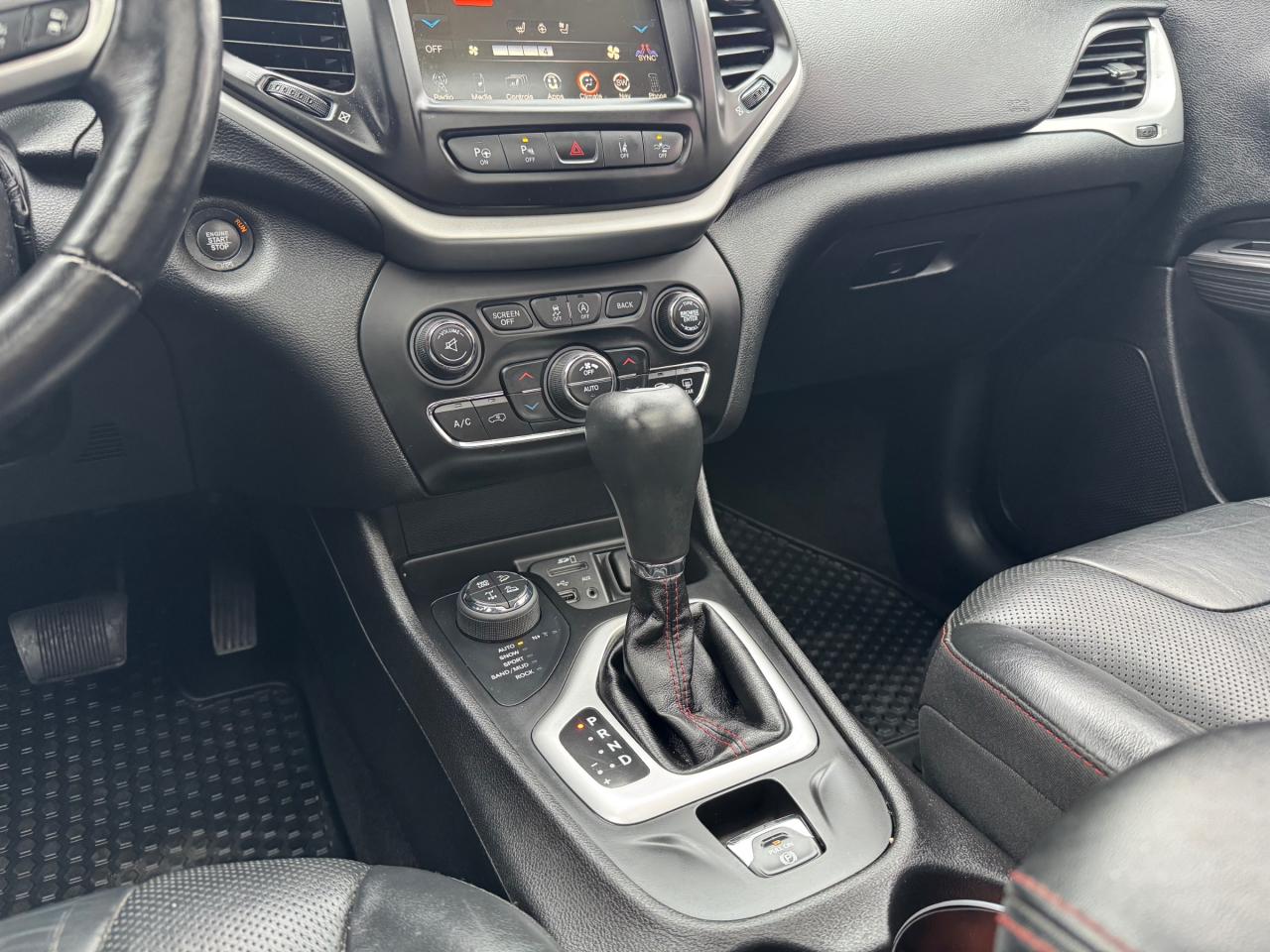 2017 Jeep Cherokee Trailhawk **SALE PENDING** Photo