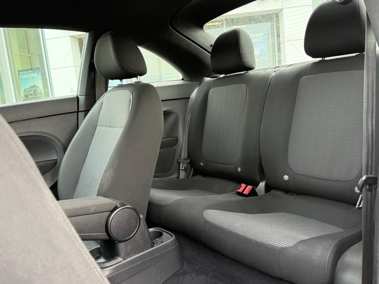 2016 Volkswagen Beetle 1.8 TSI Trendline Photo