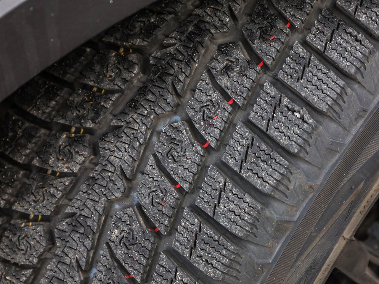 2023 Toyota Crown Platinum Photo