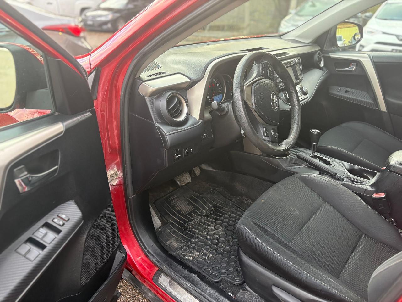 2015 Toyota RAV4  AWD AWD,XLE.ALLOYS,SUNROOF,NO ACCIDENT,CERTIFIED Photo