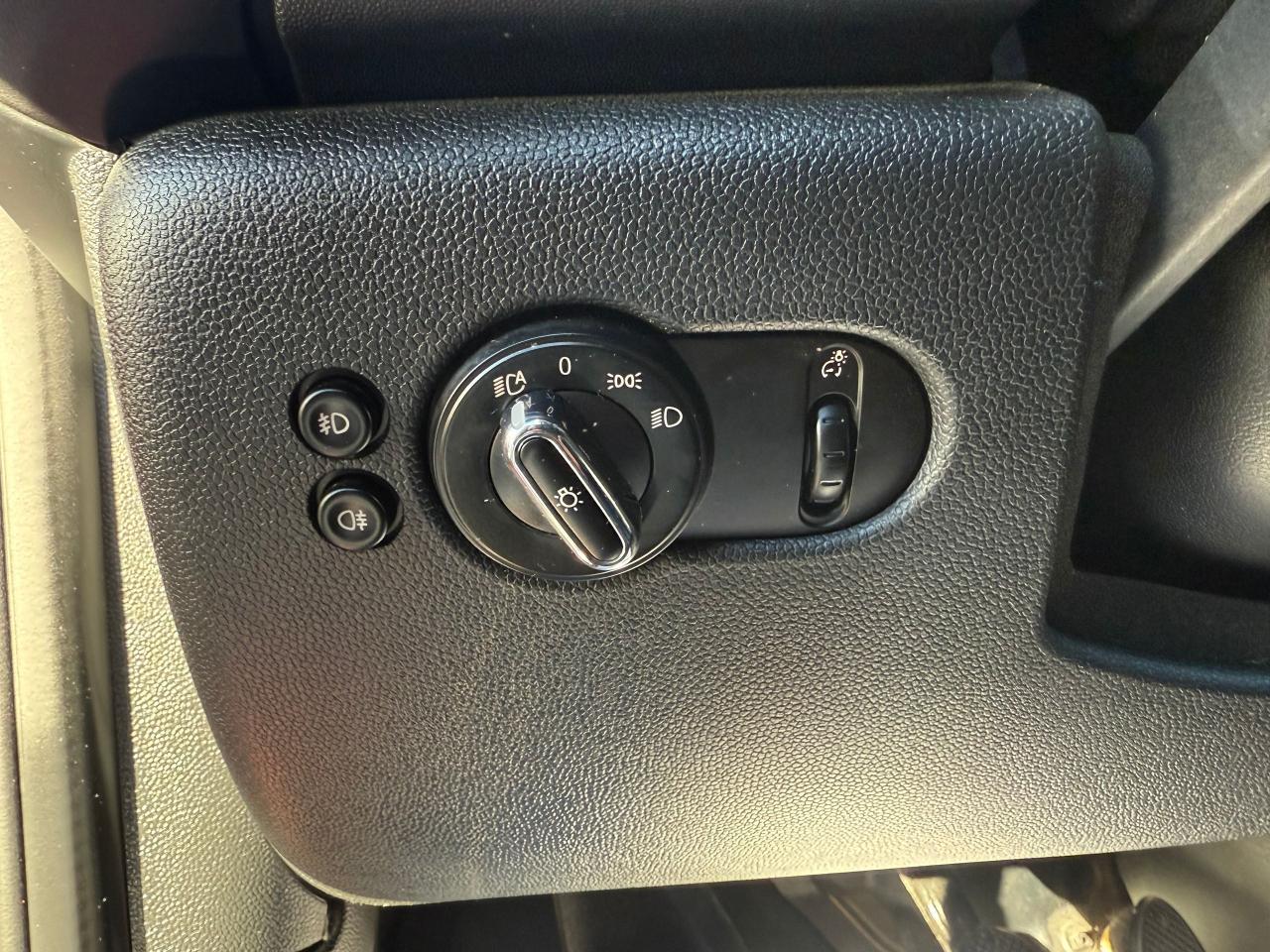 2017 MINI Cooper Coupe 6SP Manual *CLEAN CARFAX*SAFETY INCL* - Photo #11