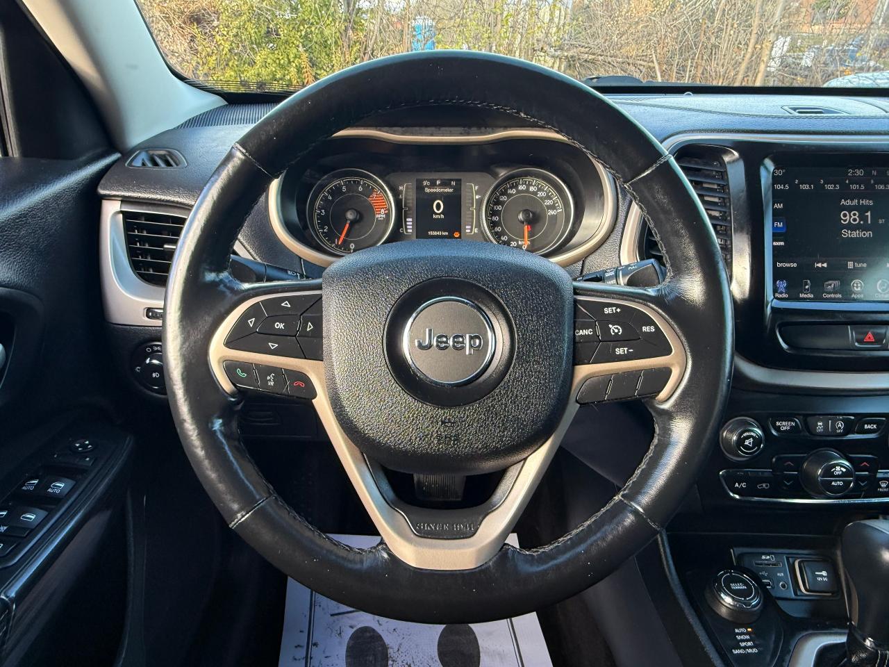 2016 Jeep Cherokee Altitude 4WD V6 *CLEAN CARFAX*SAFETY INCL* - Photo #8