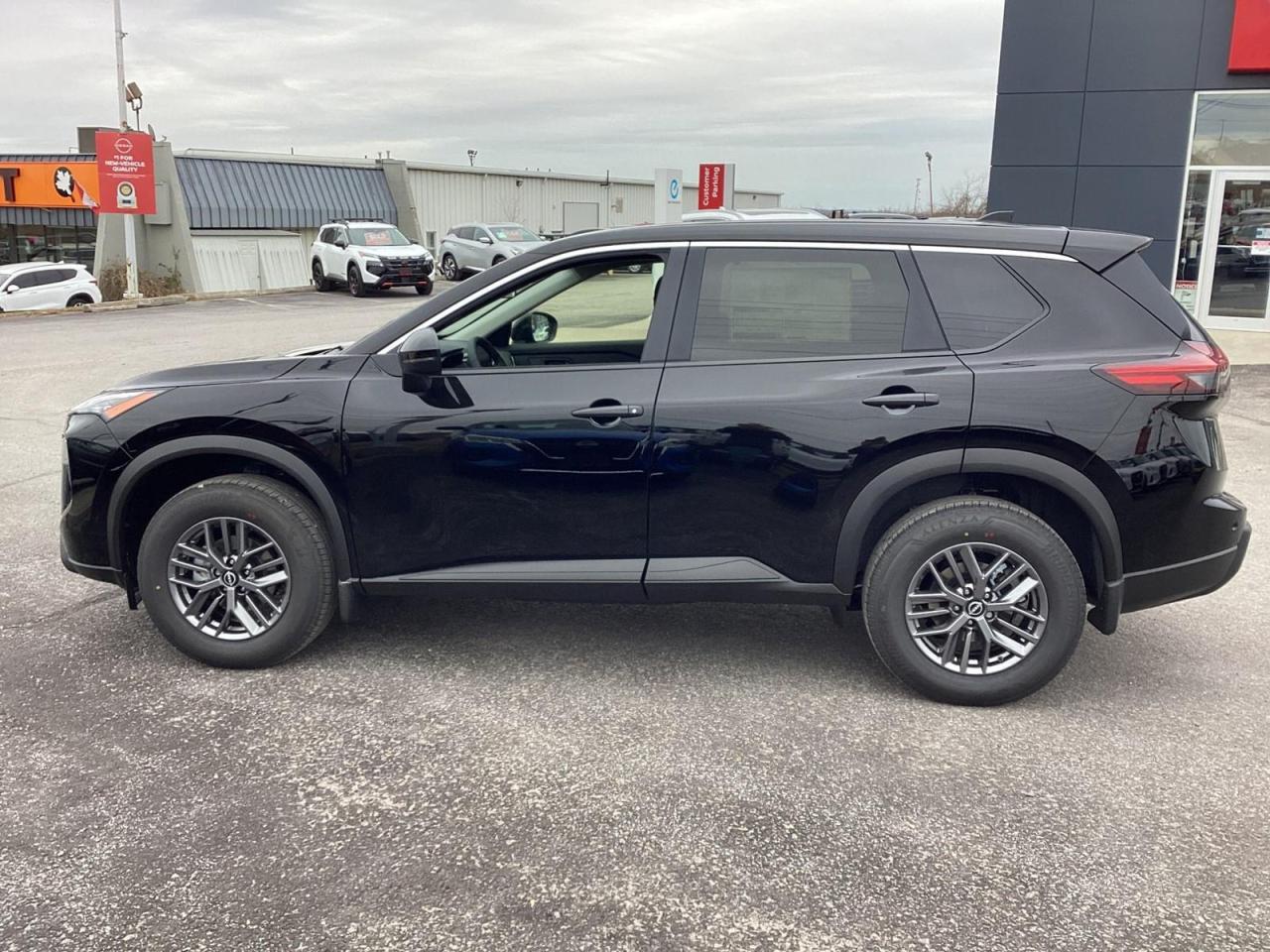 2026 Nissan Rogue S Photo