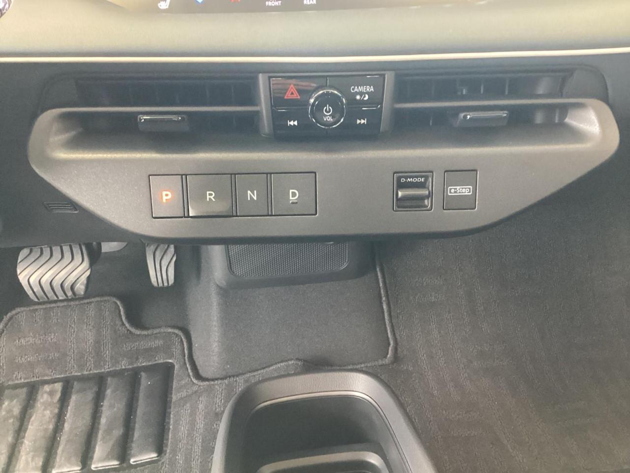 2026 Nissan Leaf SV+ Photo