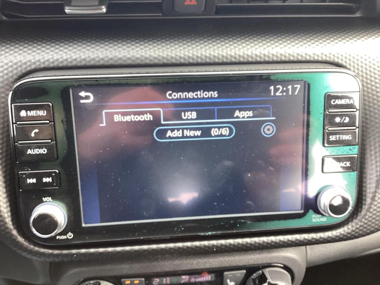 2025 Nissan Kicks Play SV Photo