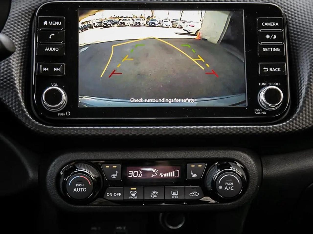 2025 Nissan Kicks Play SV Photo