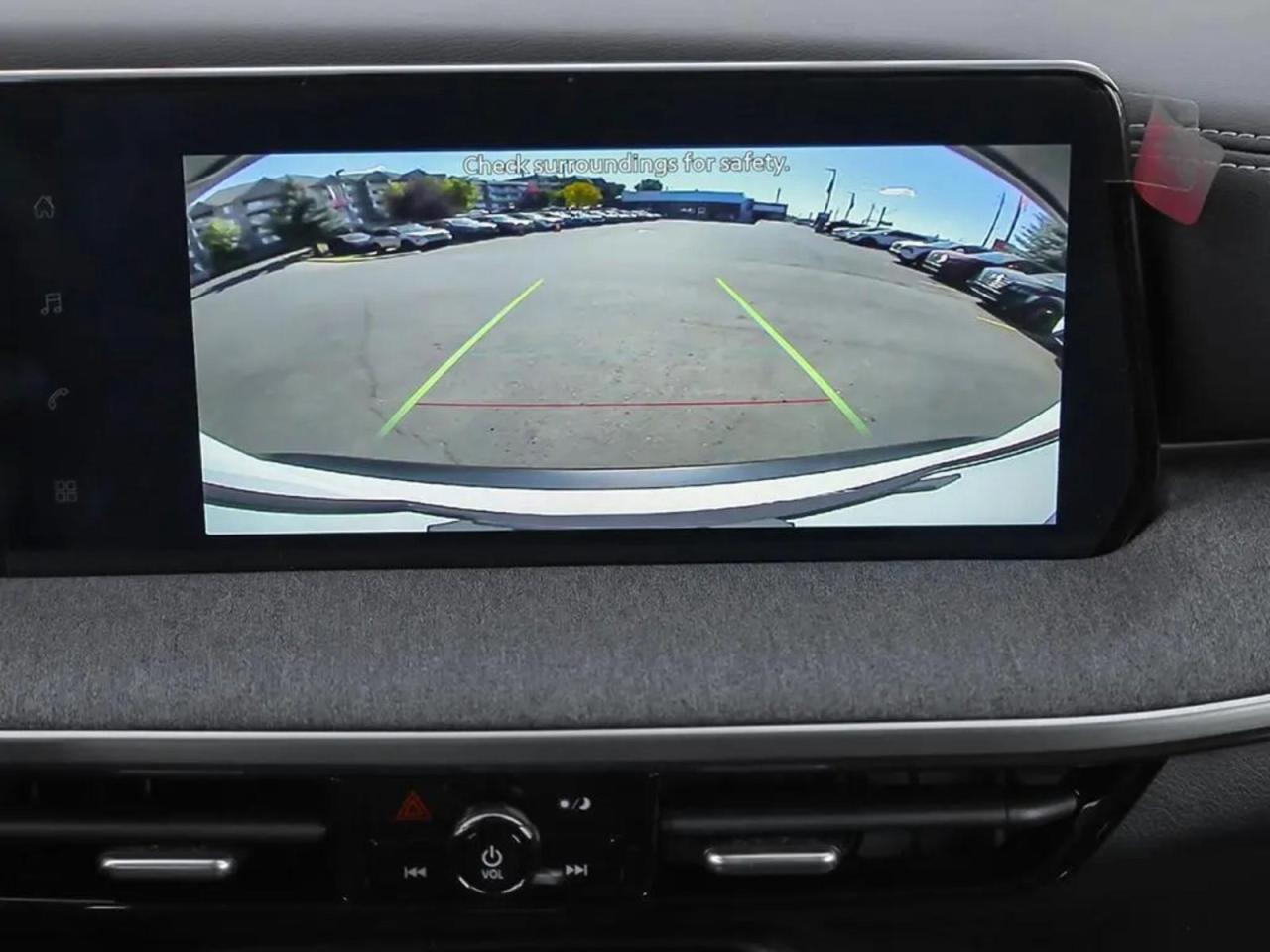 2025 Nissan Kicks Play SV Photo