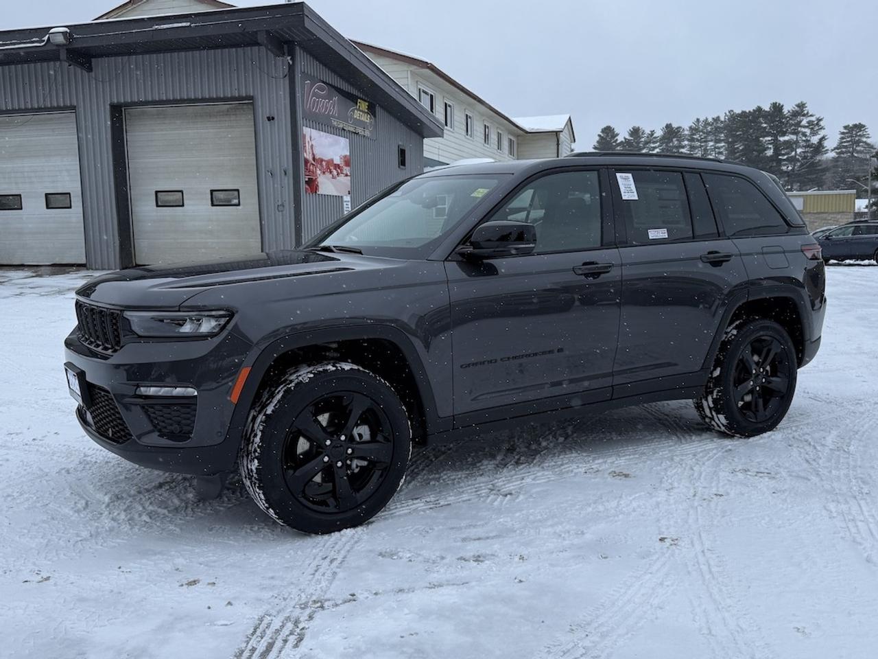 2025 Jeep Grand Cherokee LIMITED 4X4 Photo