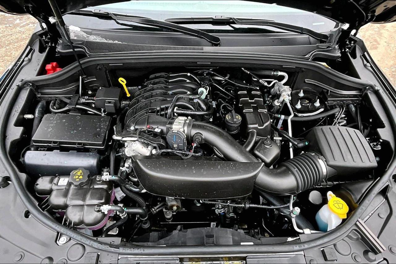 2026 Dodge Durango GT PLUS AWD | Blacktop Redline | 19 Harmon Kardon Photo