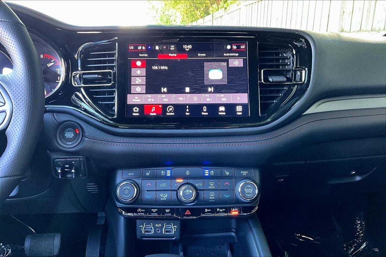 2026 Dodge Durango GT PLUS AWD | Leather | Sunroof | Blacktop | 4x4 Photo
