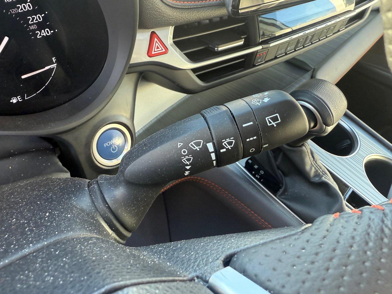 2023 Toyota Sienna LE Photo