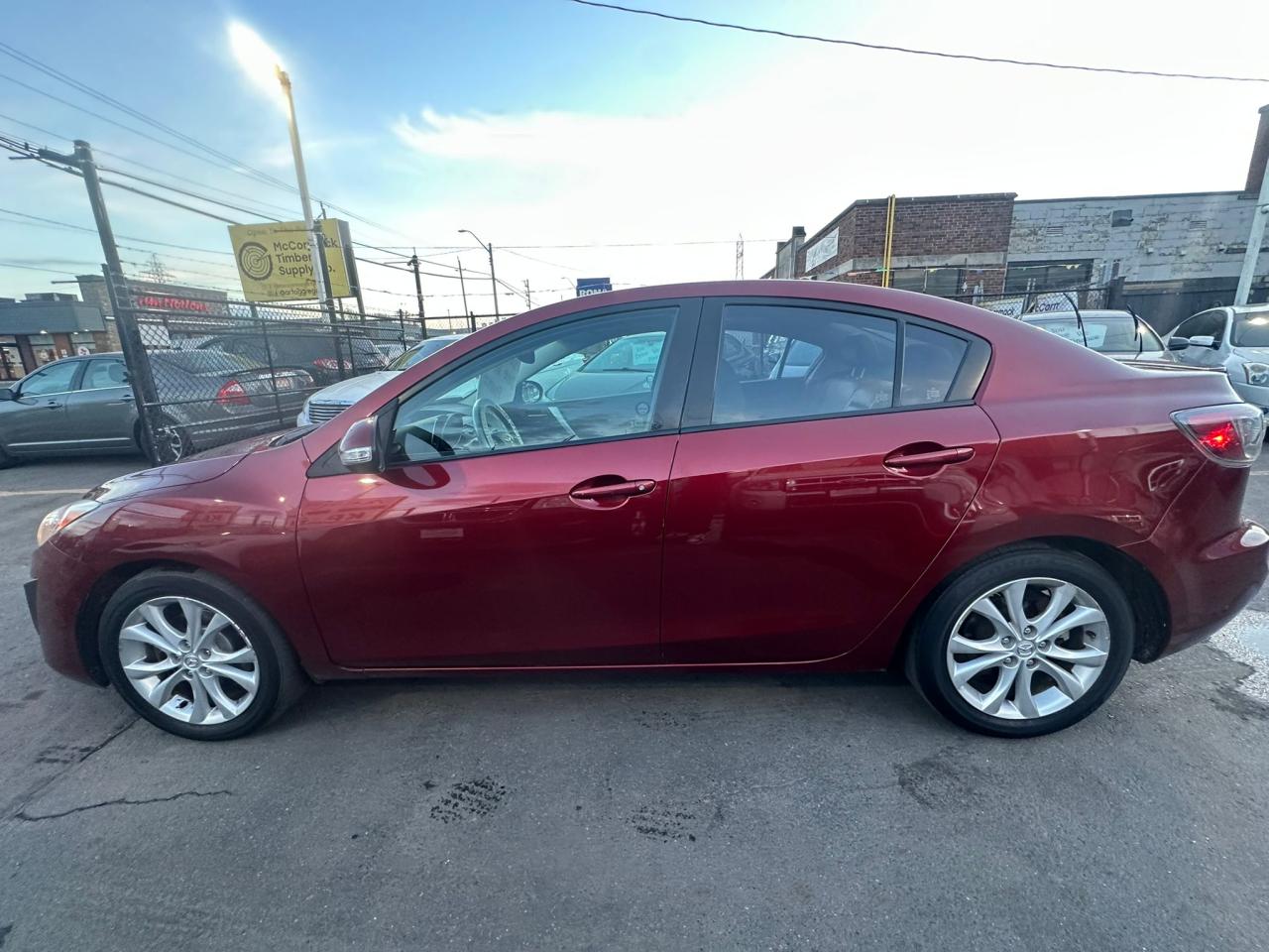 2010 Mazda MAZDA3 GT Photo2