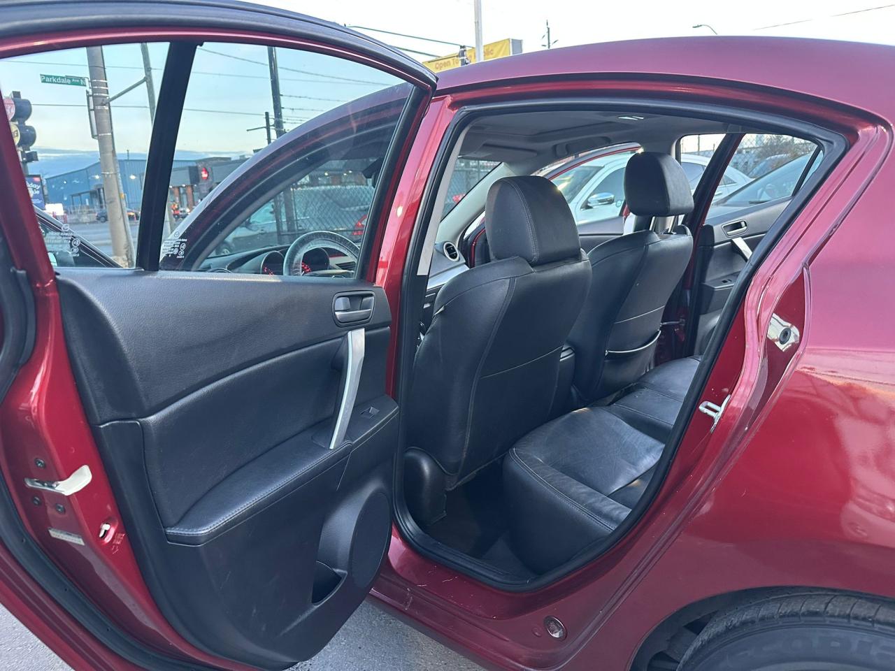 2010 Mazda MAZDA3 GT - Photo #10