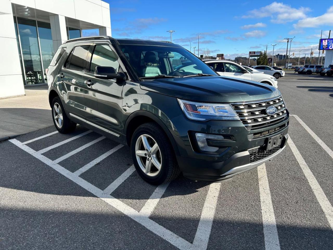 2016 Ford Explorer XLT Photo