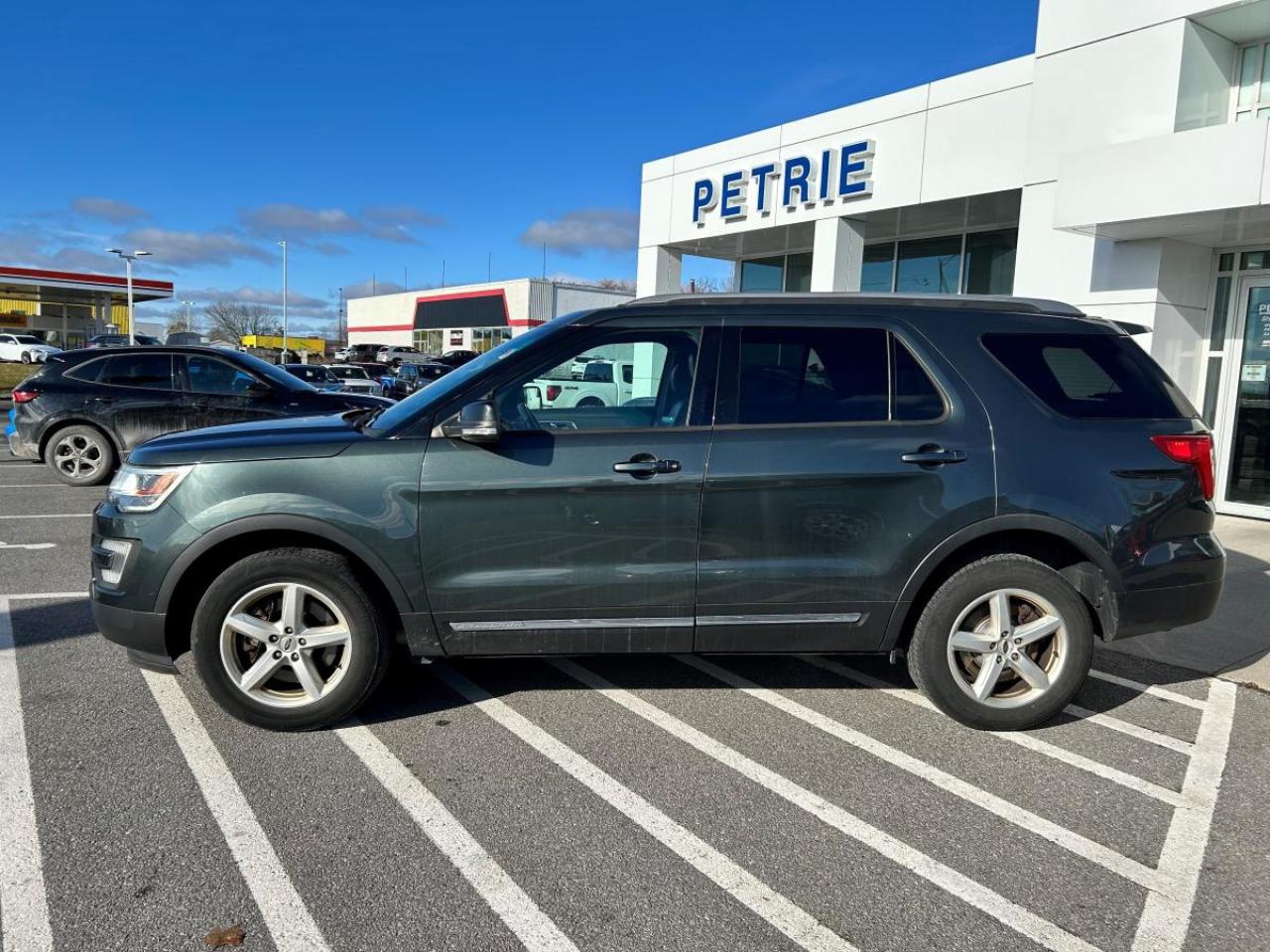 2016 Ford Explorer XLT Photo